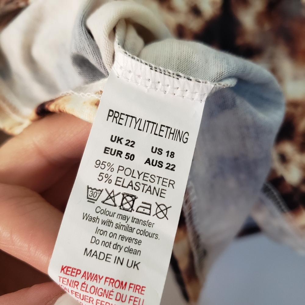 Nwt, PrettyLittleThing, Plus, Cream, Tie Dye, Round Neck Top. Size 18. - Picture 7 of 7